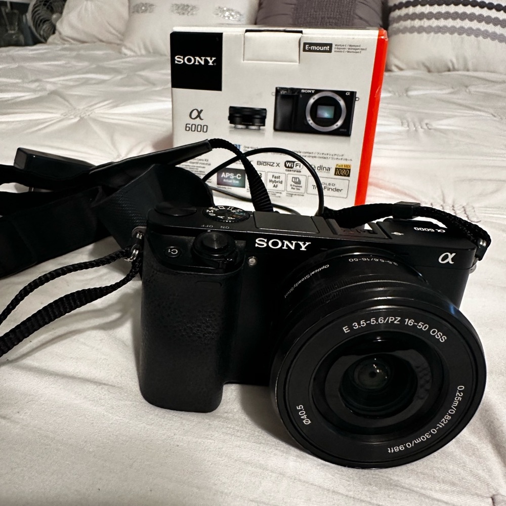 Sony Alpha a6000